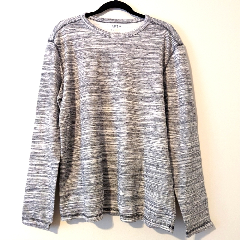 Gray & White Sweatshirt